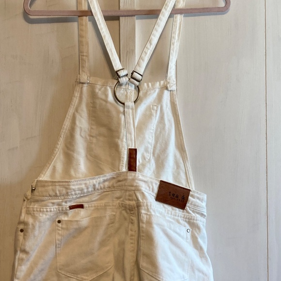 White Overall SHORTS sz S Tea & Cup - Picture 5 of 9